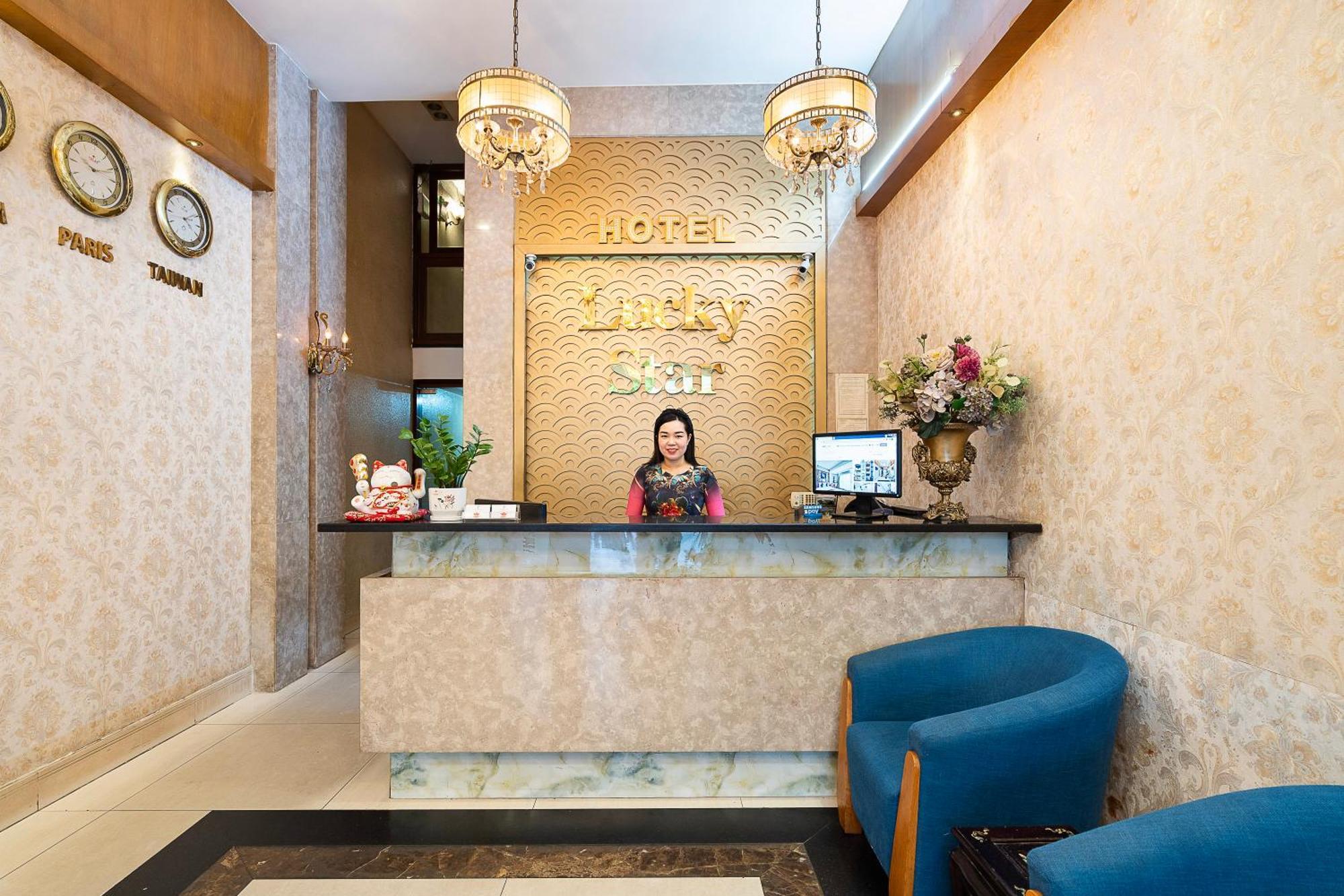 Lucky Star Hotel 146 Nguyen Trai Thành Pho Ho Chí Minh Esterno foto