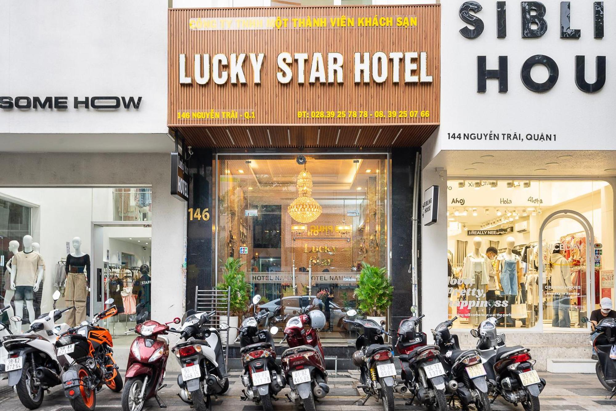 Lucky Star Hotel 146 Nguyen Trai Thành Pho Ho Chí Minh Esterno foto