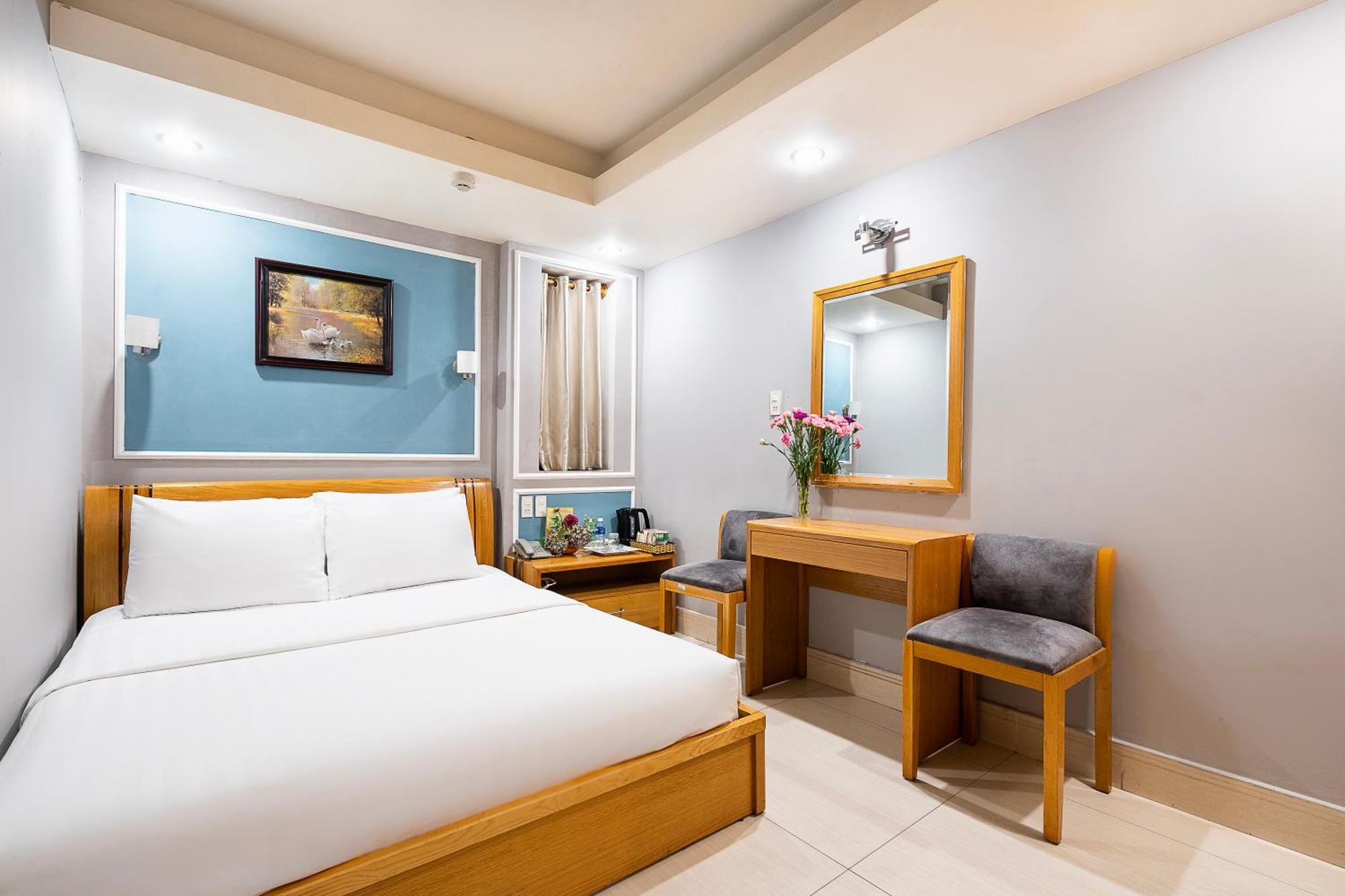 Lucky Star Hotel 146 Nguyen Trai Thành Pho Ho Chí Minh Esterno foto